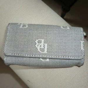 DOONEY & BOURKE GRAY & WHITE LEATHER WRISTLET-NWT